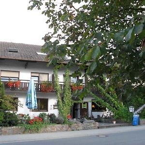 Landgasthof Brunnenwirt Zum Meenzer Fischbachtal Exterior photo