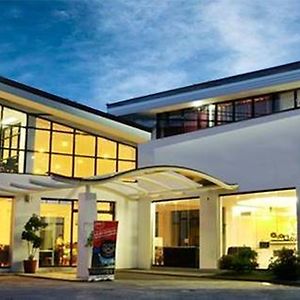 Discover Boracay Hotel Kalibo Exterior photo