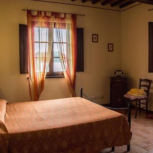 Room In Holiday House - Apartment In Farmhouse Casolare Dei Fiori Chiesina Uzzanese Exterior photo