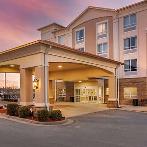 Comfort Inn And Suites Tifton Exterior photo