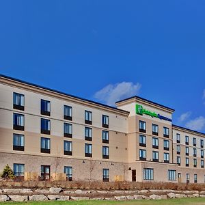 Holiday Inn Express Hotel & Suites Brockville, An Ihg Hotel Exterior photo