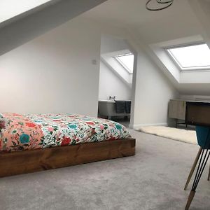 Stunning 2 Bed Apartment In Jesmond Newcastle-upon-Tyne Exterior photo