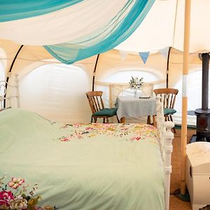 Lily Pad Bell Tent At Kingsmead Centre Cullompton Exterior photo