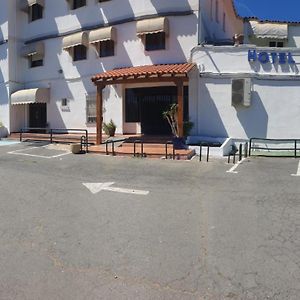 Hotel Rural Puerta De Plasence Exterior photo