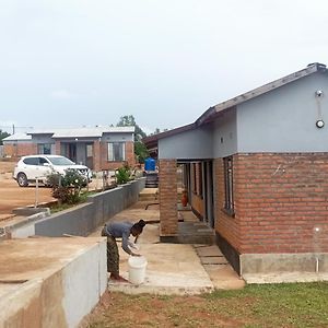 Dunduzu Village Lodge Mzuzu Exterior photo