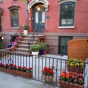 Appartement Historic 1869 Brownstone 15 Min To Nyc Downtown à Jersey City Exterior photo