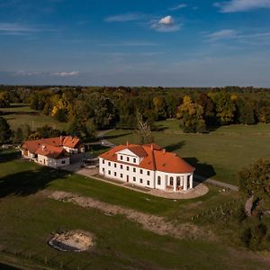 Zamecek - Chateau Lany Břeclav Exterior photo