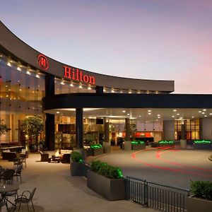 Hôtel Hilton Washington Dulles Airport à Herndon Exterior photo