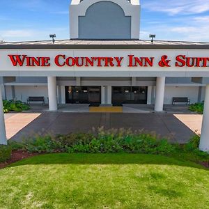 Best Western Plus Wine Country Inn & Suites Santa Rosa Exterior photo