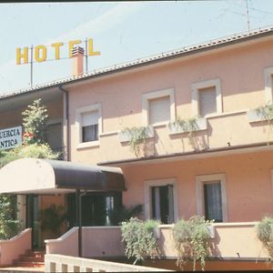 Hotel Quercia Antica Saint-Marin Exterior photo