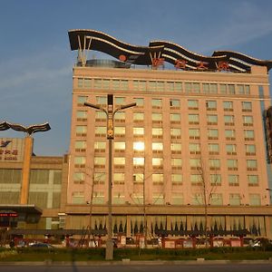 Luoyang Yijun Hotel Exterior photo
