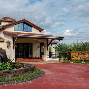 Espacio Verde Resort Roxas Exterior photo