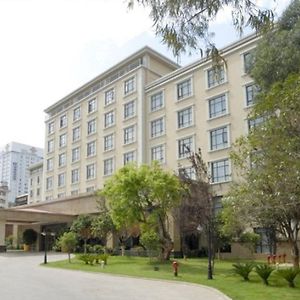 Yunnan Zhenzhuangying Hotel Kunming Exterior photo