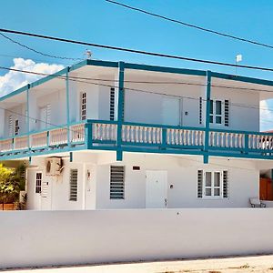 Coastal Express Inn & Suites #1 At 681 Ocean Drive Arecibo Exterior photo