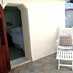 Hôtel Round House à Les Barbades Exterior photo