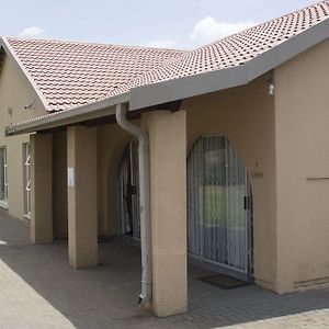 Nmb2 Guest House Ermelo Exterior photo