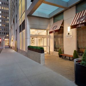 Hôtel Doubletree By Hilton New York Downtown Exterior photo