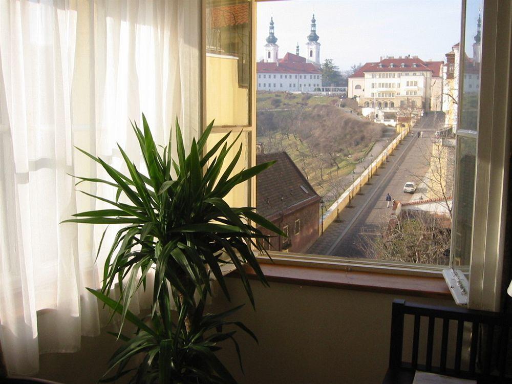 Hôtel Domus Henrici à Prague Extérieur photo
