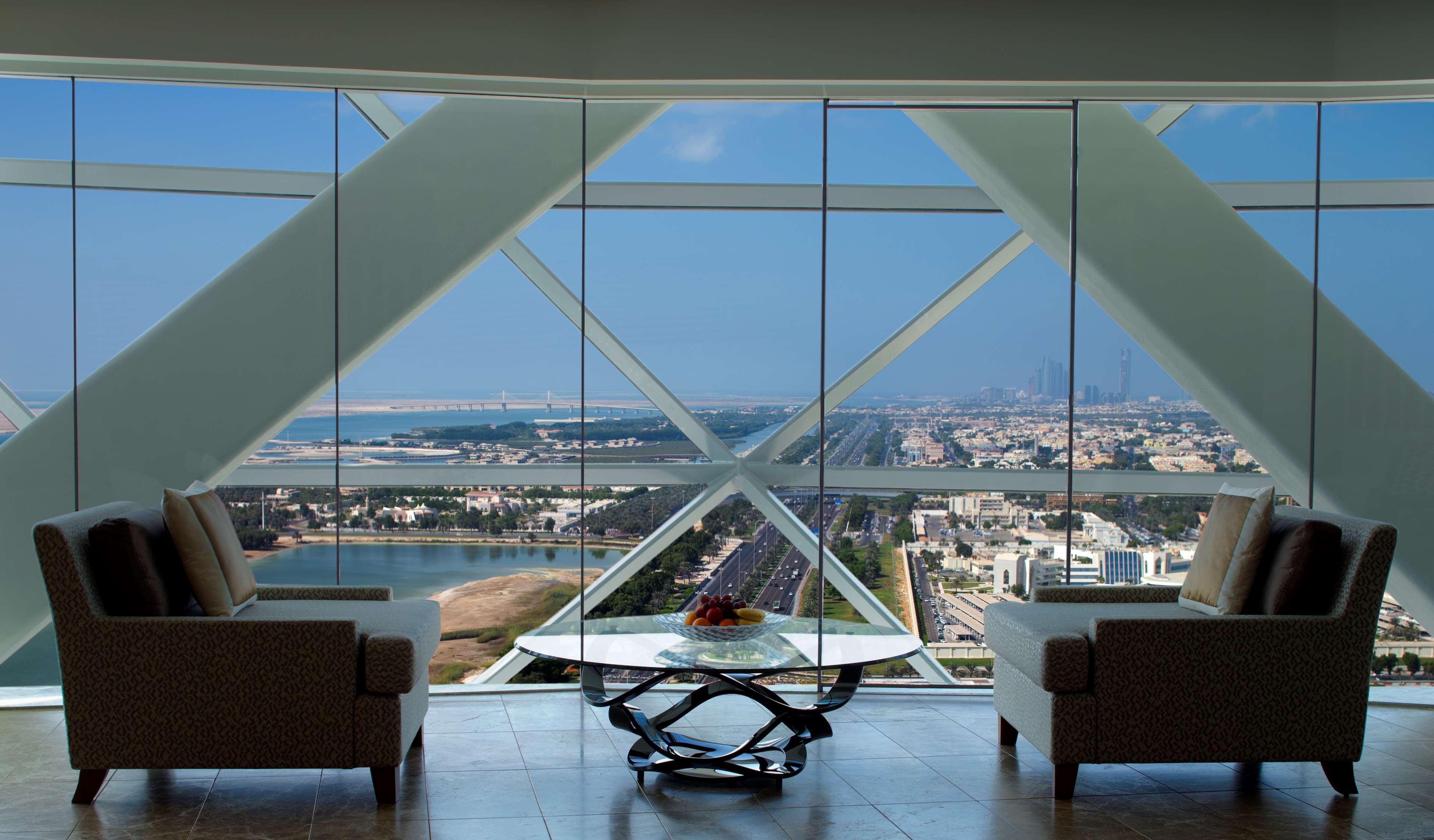 Hôtel Andaz Capital Gate Abu Dhabi - A Concept By Hyatt Extérieur photo