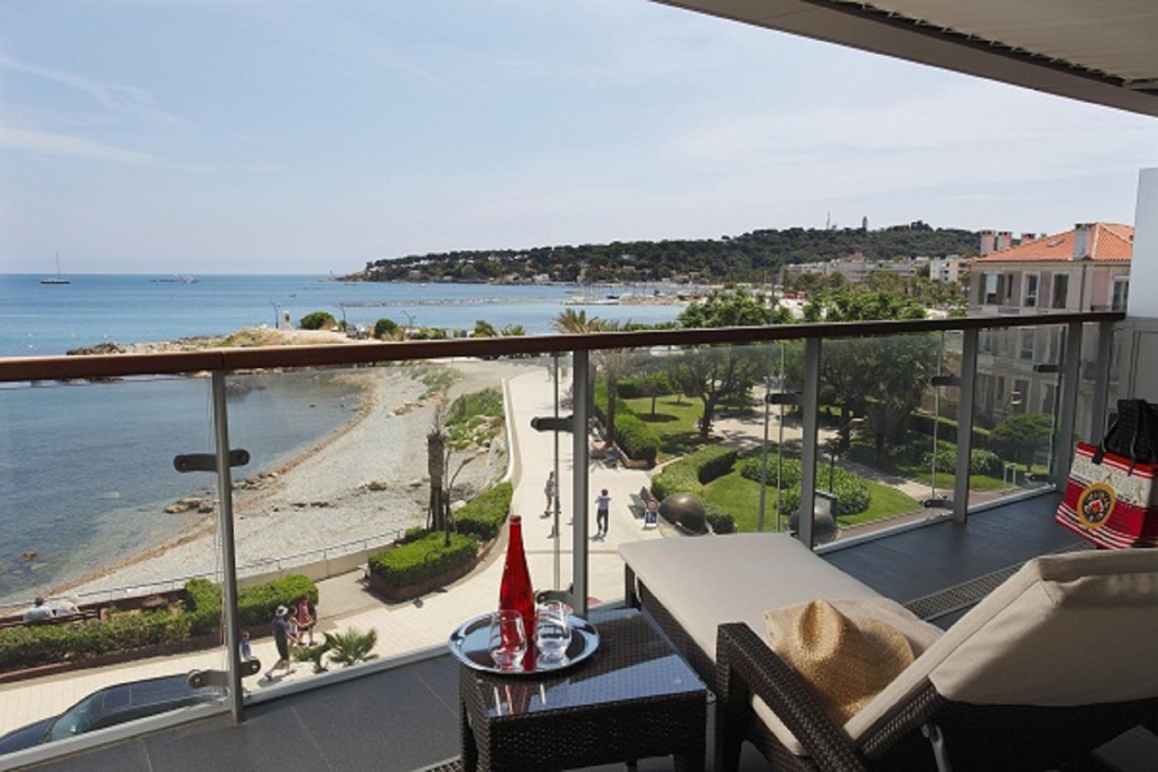 Royal Antibes - Luxury Hotel, Résidence, Beach&Spa Extérieur photo