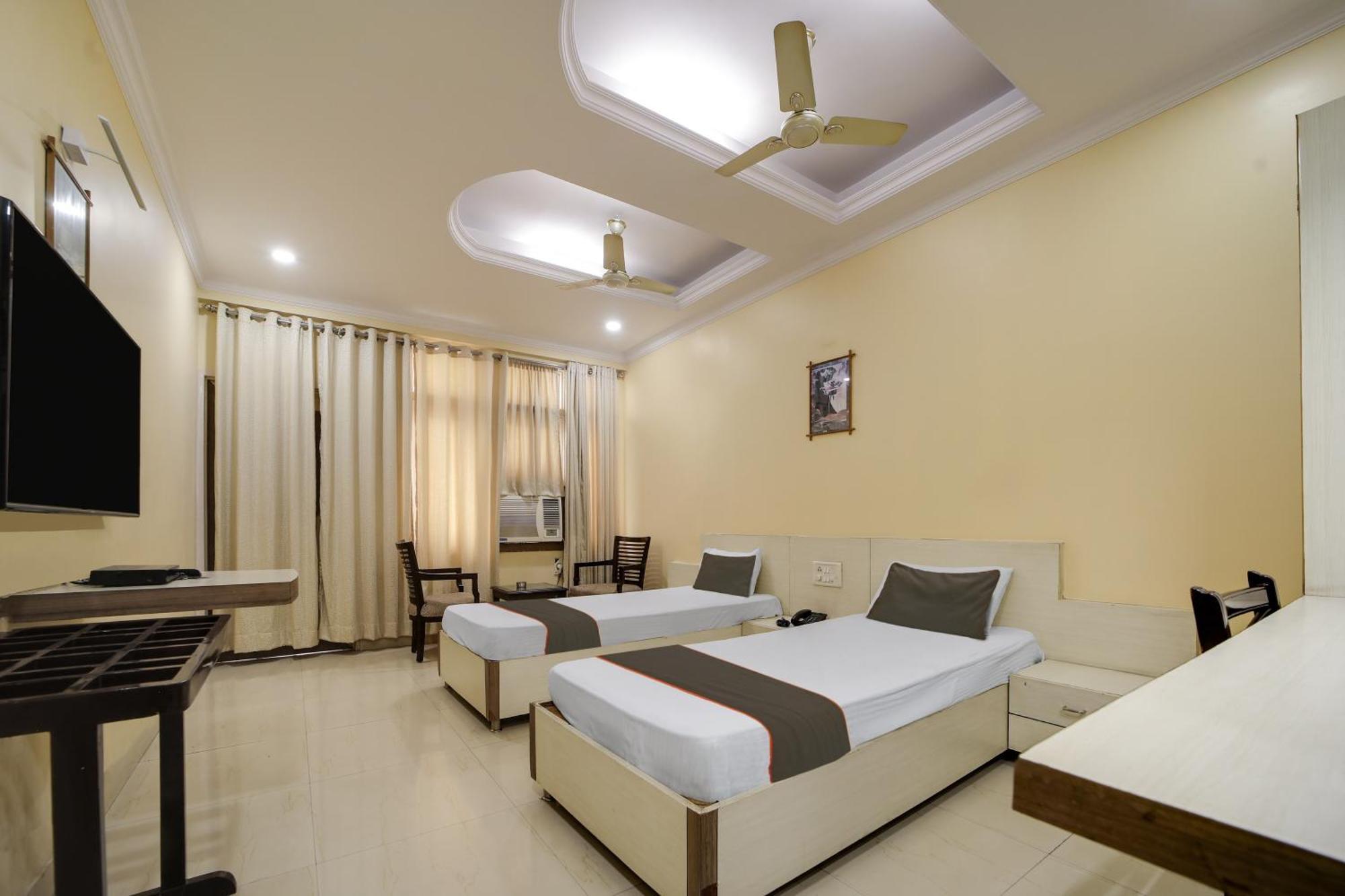 Collection O Hotel Silver Inn Bhopal Extérieur photo