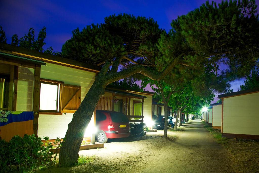 Hôtel Camping Bon Repos à Santa Susanna Extérieur photo