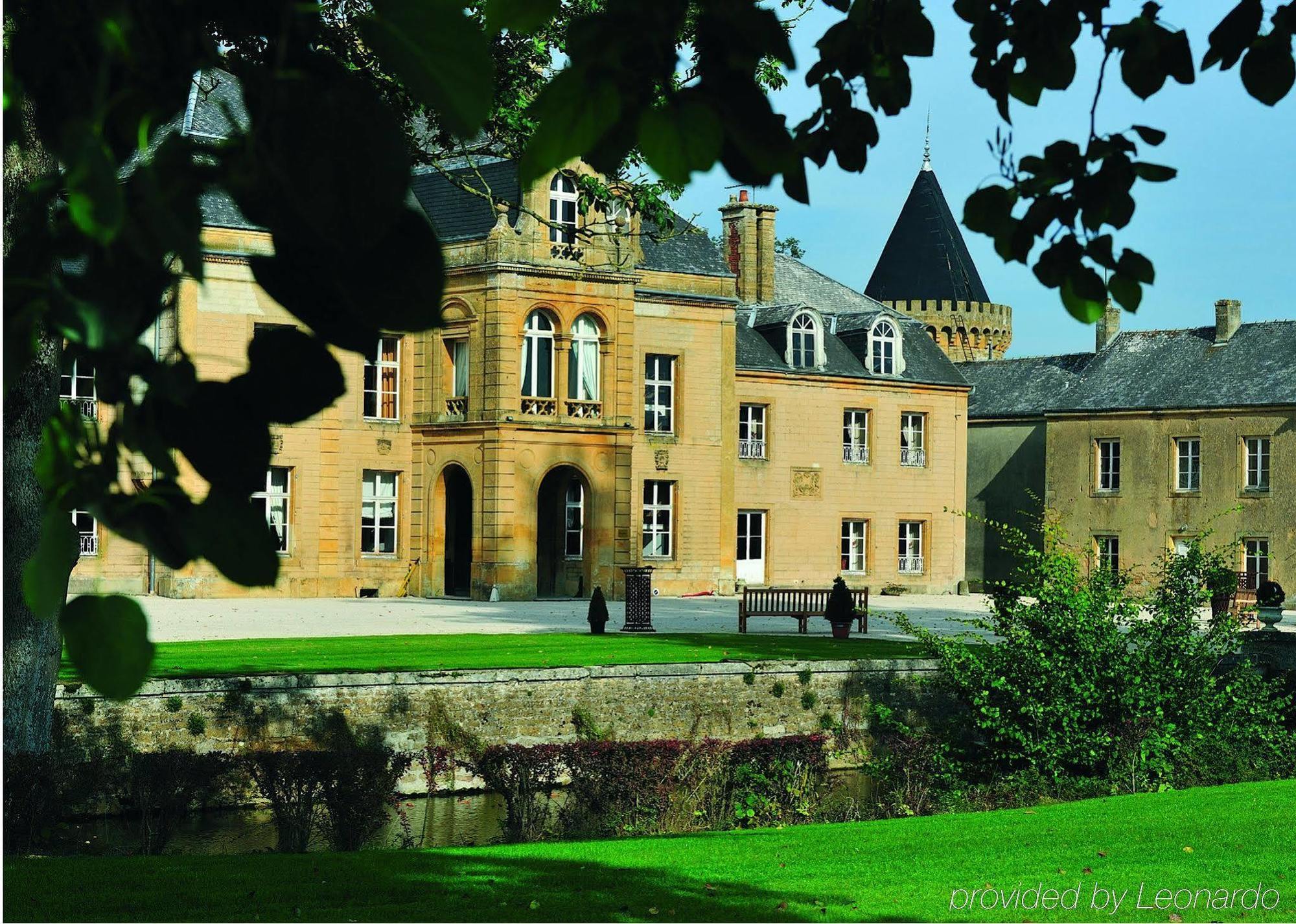 Le Domaine Chateau du Faucon Donchery Extérieur photo