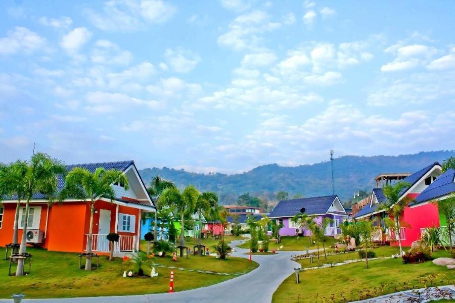 The Resort At Suanphueng Ratchaburi Province Extérieur photo