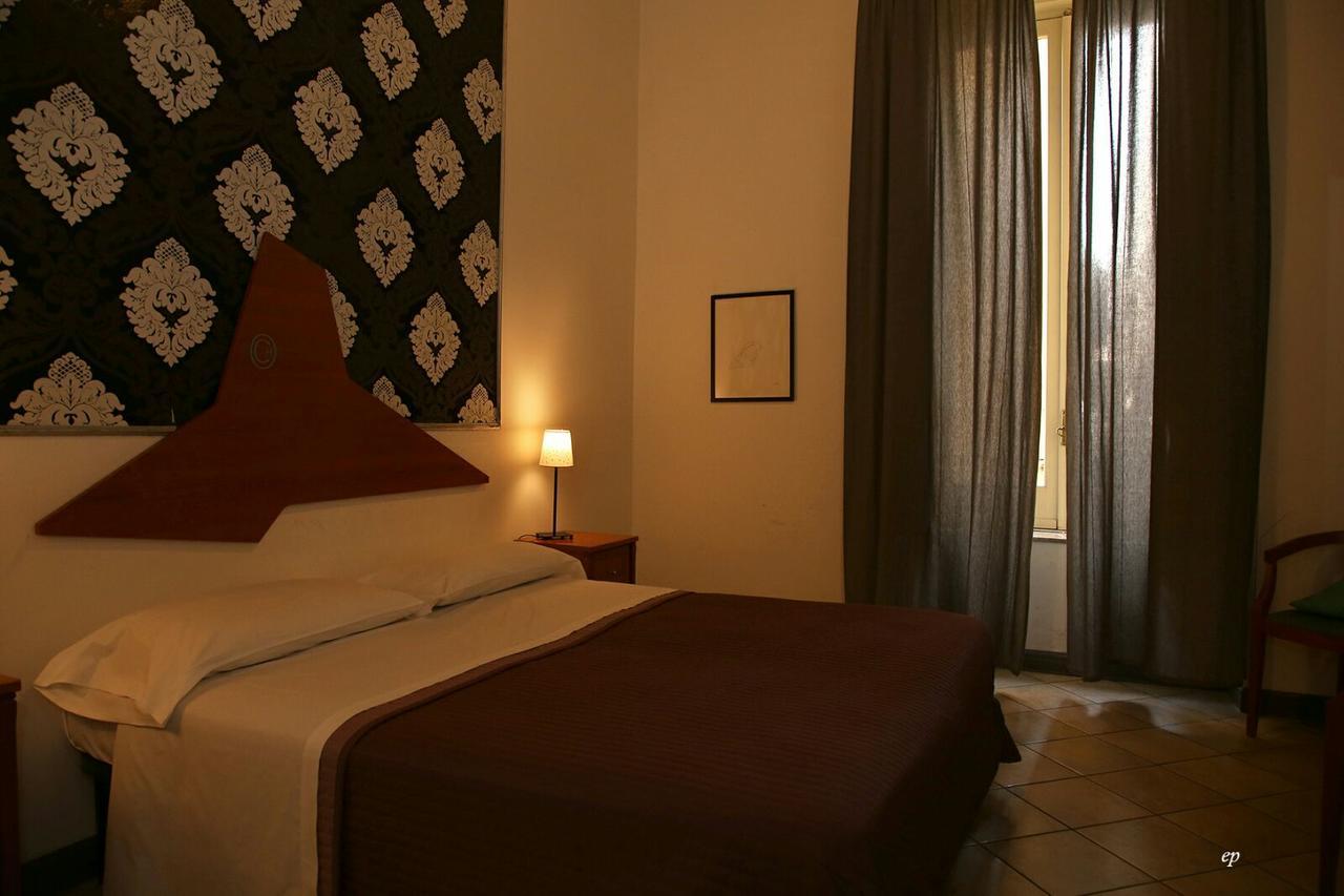 Caravaggio Hotel Naples Extérieur photo
