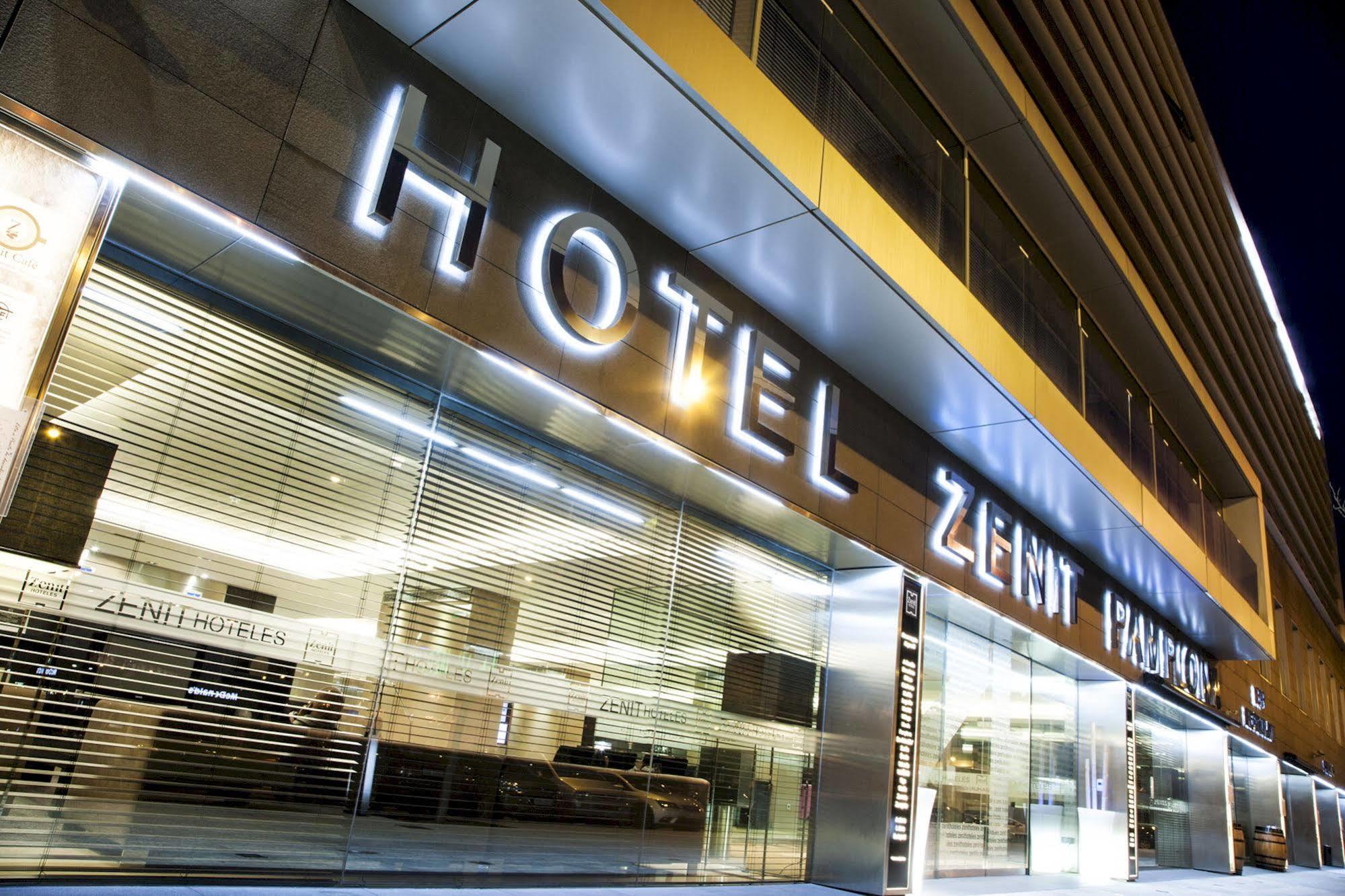 Hotel Zenit Pamplona Cordovilla Extérieur photo