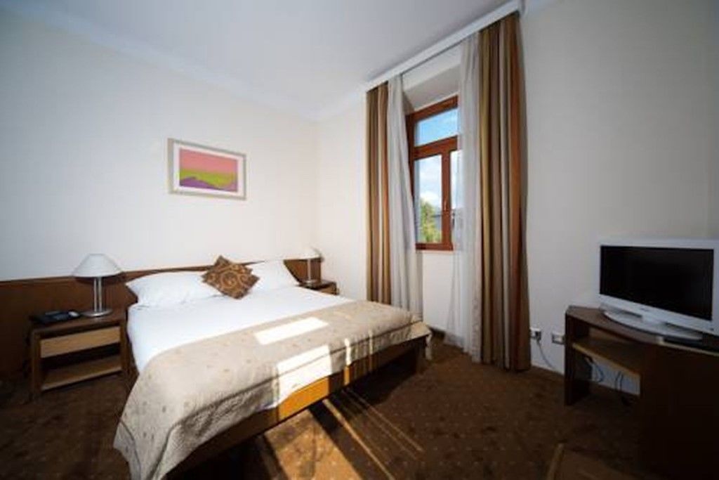 Hotel Zagreb Dubrovnik Extérieur photo