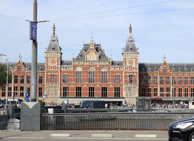 Amsterdam Central Station photo