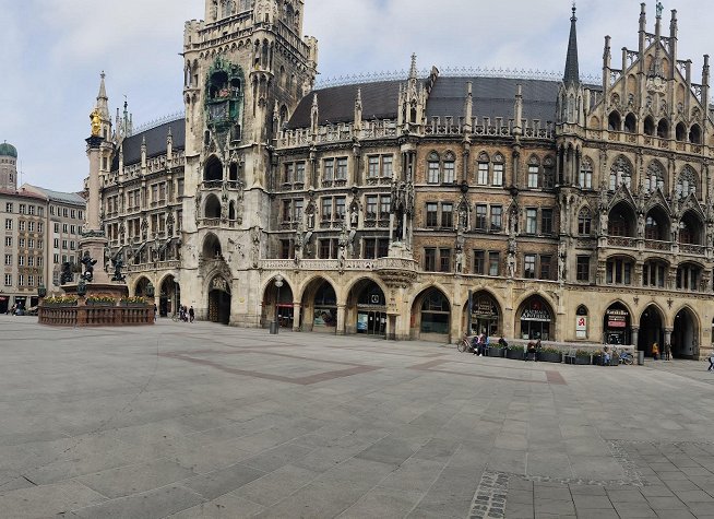 Marienplatz & Town Hall photo