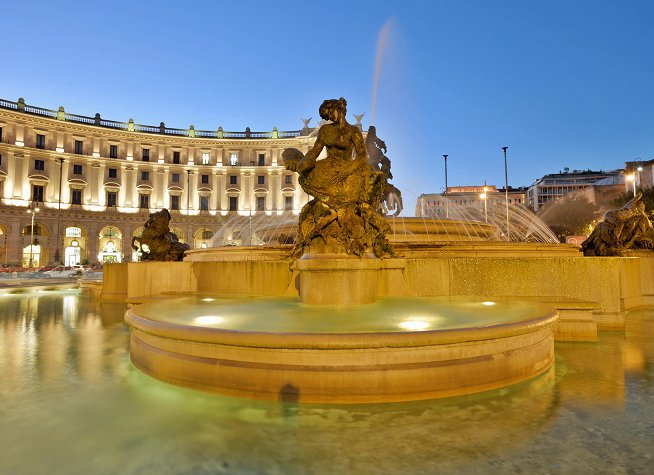 Piazza della Repubblica photo