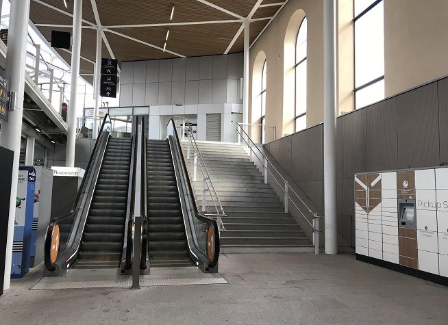 Gares Metro Station photo
