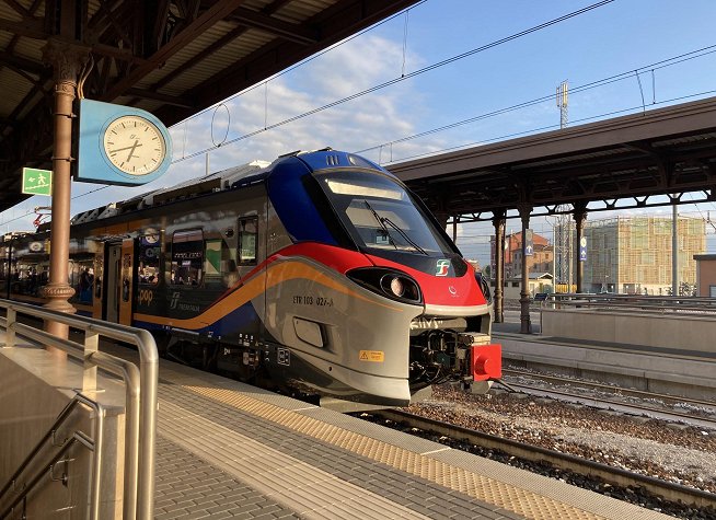 Modena Station photo