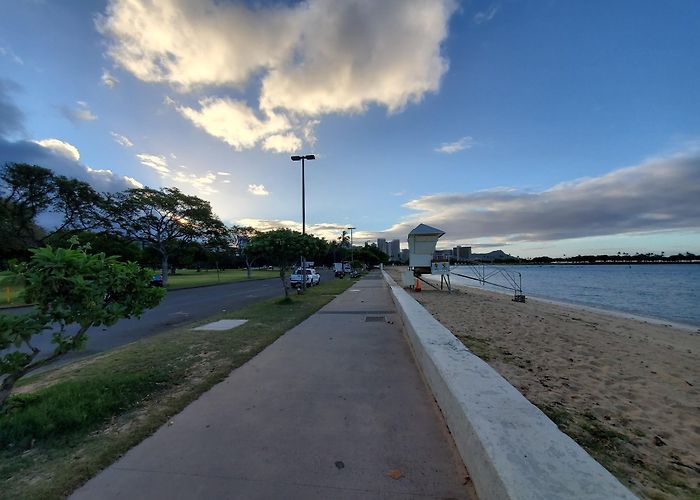 Ala Moana Beach Park photo