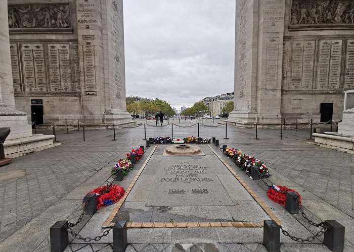 Arc de Triomphe photo