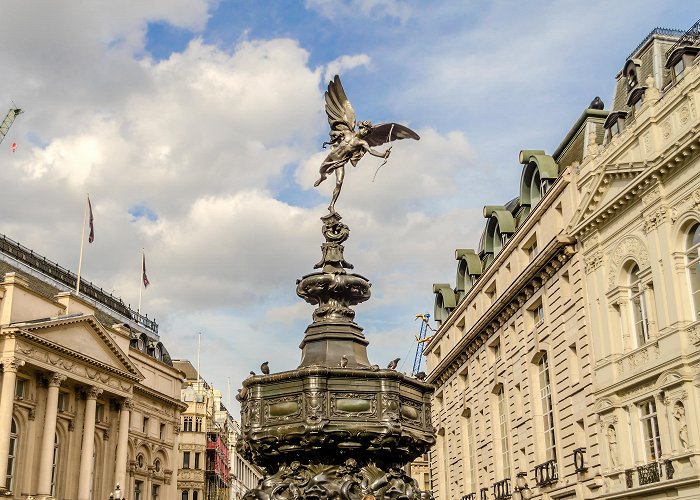 Piccadilly Circus photo