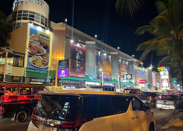 Walking Street Pattaya photo