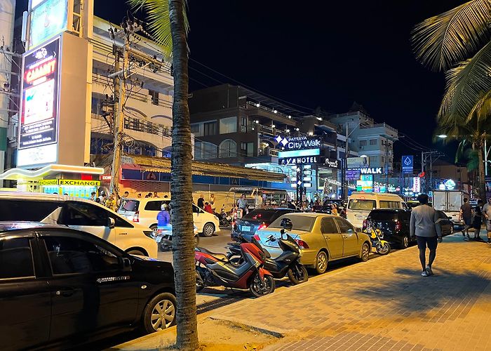 Walking Street Pattaya photo