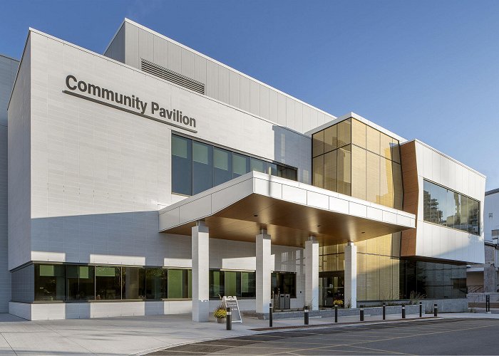 Waterloo Recreation Complex Waterloo Memorial Recreation Complex | Parkin Architects | Archello photo