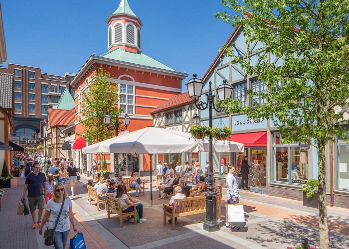 Designer Outlet Roermond Crown your visit to the Designer Outlet Roermond AVM with The ... photo