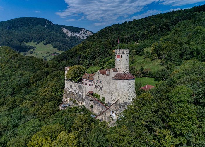 Schloss Neu Bechburg Schloss Neu-Bechburg | Behance :: Behance photo