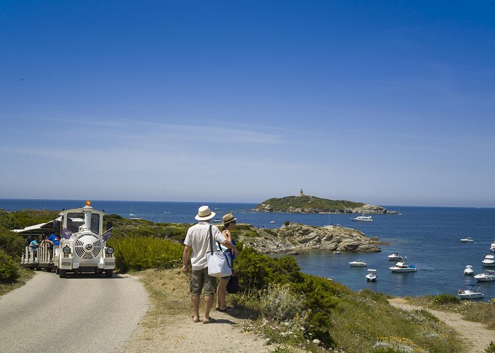 Ile des Embiez Ile des Embiez (Six-Fours-les-Plages) | Provence-Alpes-Côte d'Azur ... photo