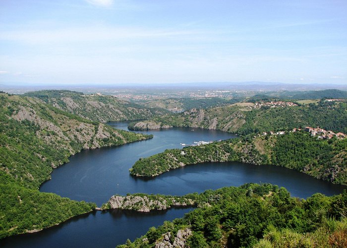 Chateau d'Essalois Etape 3 : Aurec-sur-Loire/St-Victor-sur-Loire (Chambles) | adt-loire photo