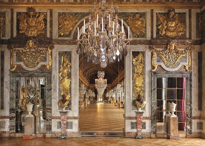 Palace of Versailles Get a Private Invitation to Tour Versailles Without the Crowds ... photo