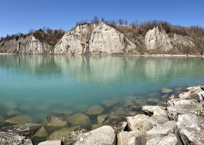 Scarborough Bluffs The Scarborough Bluffs were really beautiful today! : r/toronto photo