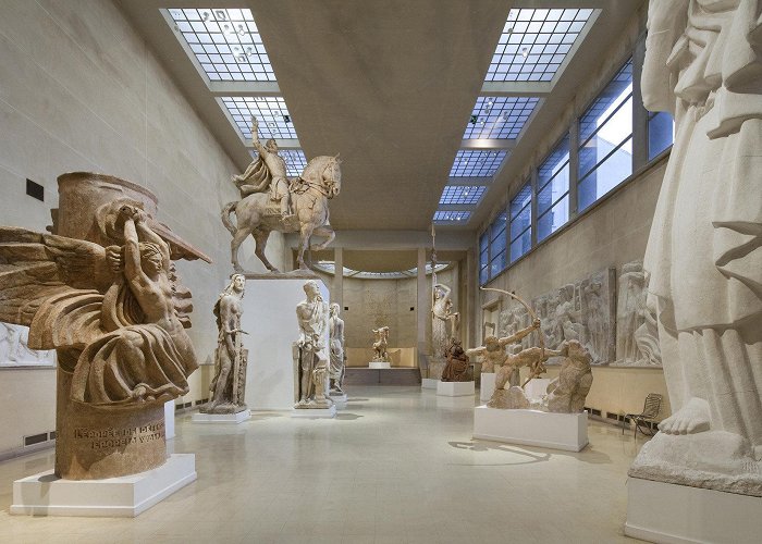 Musee Bourdelle ERCO - Service - Press releases - Great Hall bathed in soft light ... photo