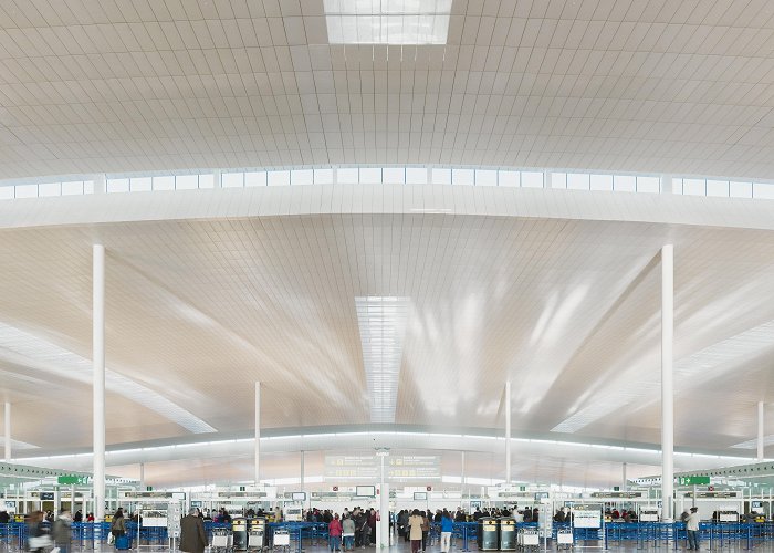 Barcelona Airport (El Prat de Llobregat ) (BCN) Terminal 1 at the Barcelona Airport – Ricardo Bofill Taller de ... photo